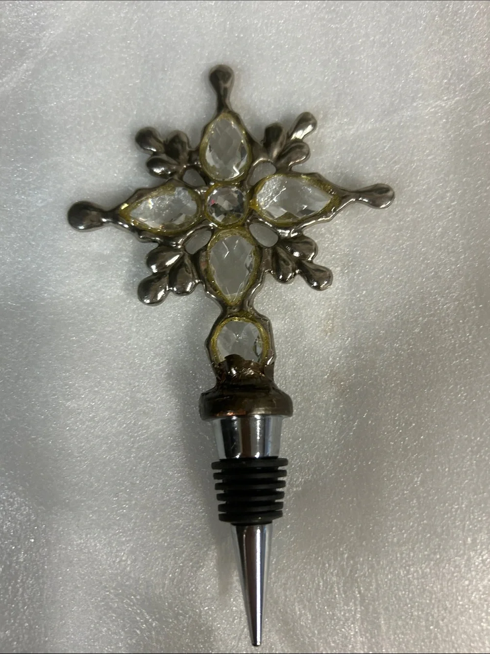 Pottery Barn crystal snowflake bottle stopper